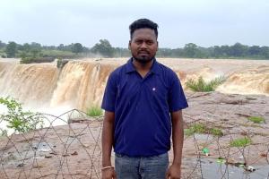 नक्सलियों की गोली ने फिर बुझा दी उम्मीद की लौ, बीजापुर में शिक्षादूत की हत्या