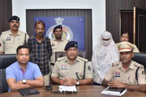 छत्तीसगढ़ में राजा रघुवंशी जैसा हत्याकांड: प्रेमी संग मिलकर पत्नी ने पति को उतारा मौत के घाट, पत्थर से कुचलकर शव को छुपाया!