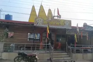 6 साल से बंद मंदिर की दान पेटी बनी चोरों का निशाना, नोटों की चोरी, सिक्कों को छोड़ा, जांच में जुटी पुलिस 