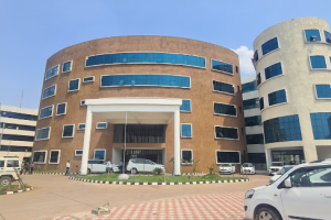 इलाज होगा सस्ता: अब सरकारी और प्राइवेट अस्पतालों में एक ही रेट पर होंगी खून और सीटी स्कैन जैसी जांचें