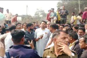 टोकन नहीं कटने से नाराज किसानों ने कर दिया चक्काजाम