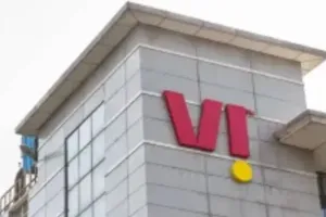 महंगाई की मार! Vodafone Idea ने बढ़ाए रिचार्ज के दाम, यूजर्स की जेब पर पड़ेगा असर