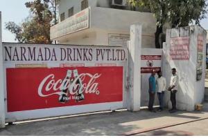 बिलासपुर में IT रेड से हड़कंप, Coca-Cola प्रोडक्ट बनाने वाली फैक्ट्री में खंगाले जा रहे दस्तावेज 