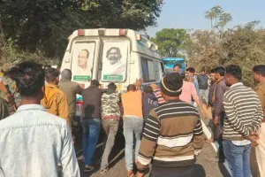 CM के पैतृक गांव में बदहाल स्वास्थ्य सेवा, धक्का मारकर चली 108 एम्बुलेंस, रास्ते में महिला की मौत