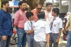 Bilaspur Education Scam: बिना मान्यता CBSE पैटर्न की पढ़ाई, अभिभावकों के विरोध के बाद जांच शुरू