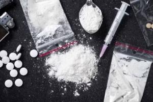 Raipur Drug Raid: राजधानी में नशे का बड़ा खेल बेनकाब, गोदाम से चल रहा था पूरा ड्रग्स नेटवर्क, पुलिस की रेड में दो संदिग्ध हिरासत में