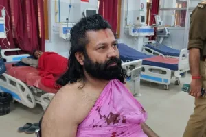 रीवा एक्सप्रेस में सनसनी: शंकराचार्य के खिलाफ केस करने वाले आशुतोष ब्रह्मचारी पर जानलेवा हमला, टॉयलेट में छिपकर बचाई जान