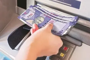 कैश निकालने के लिए नहीं पड़ेगी ATM कार्ड की जरूरत, मोबाइल से हो जाएगा काम, अगर पता होगा ये तरीका