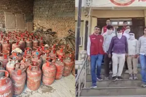 Delhi Crime: LPG की कालाबाजारी पर बड़ा एक्शन, 183 सिलिंडर बरामद, 4 डिलीवरी बॉय गिरफ्तार