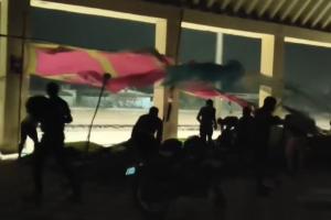 आंधी-तूफान भी नहीं तोड़ पाया हौसला! नवा रायपुर में रातभर भीगते रहे D.El.Ed अभ्यर्थी