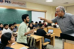 Campus में सांप्रदायिक टिप्पणी! PES यूनिवर्सिटी में भड़का विवाद, जांच शुरू