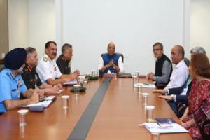 India on High Alert: मिडिल ईस्ट संकट के बीच भारत सतर्क, सेना प्रमुखों के साथ हुई हाई-लेवल मीटिंग