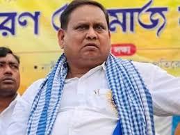 बंगाल में वोटिंग के दौरान बवाल: मुर्शिदाबाद में बमबाजी के बीच हुमायूं कबीर का विरोध, TMC कार्यकर्ताओं से तीखी झड़प, देखे वीडियो 