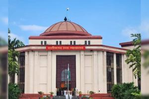 छत्तीसगढ़ में मुख्य सूचना आयुक्त की नियुक्ति विवादों में: हाईकोर्ट ने राज्य शासन से मांगा जवाब, जानें चयन प्रक्रिया पर क्या हैं गंभीर आरोप