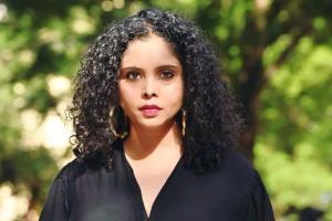 दिल्ली हाईकोर्ट सख्त: हिंदू देवी-देवताओं पर आपत्तिजनक पोस्ट मामले में पत्रकार राणा अयूब पर कार्रवाई के आदेश, केंद्र-पुलिस से जवाब तलब