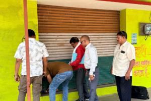 नोटिस पर नोटिस, फिर भी नहीं चुकाया टैक्स: रायपुर में 8 बड़े बकायादारों पर निगम की सख्ती, दुकानें सील