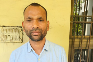 रायपुर में ACB का बड़ा ट्रैप: RTO दफ्तर में रिश्वतखोरी का खेल बेनकाब, बाबू 14 हजार लेते रंगे हाथों गिरफ्तार