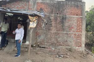 डोंगरगढ़ में अवैध शराब सिंडिकेट का भंडाफोड़: MP की व्हिस्की की री-पैकिंग से चल रहा था खेल, भारी मात्रा में स्टॉक जब्त