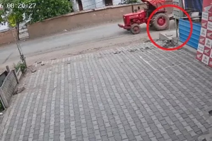 रफ्तार का कहर! रायपुर में पानी टैंकर ने 15 साल के मासूम को कुचला, CCTV में कैद हुई दिल दहला देने वाली मौत