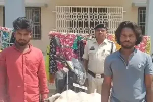 कपड़ों की फेरी, अंदर करोड़ों का गांजा! छत्तीसगढ़ में ‘सीक्रेट बॉक्स गैंग’ का पर्दाफाश, MP-महाराष्ट्र के 13 तस्कर गिरफ्तार