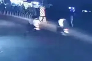 रायपुर में बाइकर्स गैंग का खौफ: टिकरापारा से पुरानी बस्ती तक लगातार झपटमारी, चलती गाड़ियों को बना रहे निशाना, पुलिस ने 3 संदेहियों को दबोचा