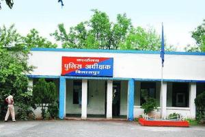 गांजा और शराब माफिया की बौखलाहट नशे के खिलाफ सख्त टीआई को बदनाम करने में जुटा सिंडिकेट जिले में सात निरीक्षकों का तबादला