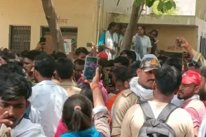 SSC GD परीक्षा केंद्र बना रणभूमि! दूसरे दिन भी बवाल, तोड़फोड़ और हाईवे जाम के बाद परीक्षा रद्द