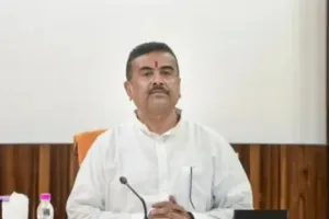 बंगाल में सुवेंदु सरकार का बड़ा दांव: महिलाओं को 3000 महीना, फ्री बस यात्रा और मदरसों की फंडिंग पर रोक