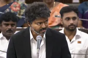 तमिलनाडु में विजय का शक्ति प्रदर्शन! फ्लोर टेस्ट में 144 वोट, AIADMK में बगावत से मचा भूचाल