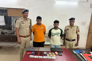 CG Betting Racket Busted: चलती कार से IPL पर सट्टा, WhatsApp पर चलता था पूरा नेटवर्क, 4 आरोपी गिरफ्तार
