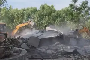 उत्तराखंड में सरकारी जमीन पर अतिक्रमण के खिलाफ बड़ी कार्रवाई, 200 भवनों पर ध्वस्तीकरण का आदेश