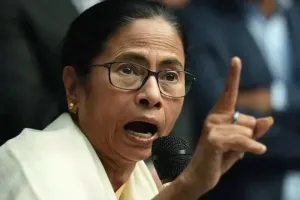 बंगाल की राजनीति में बड़ा उलटफेर, ममता बनर्जी के करीबी फिरहाद हकीम का इस्तीफा, टीएमसी में बढ़ीं अंदरूनी कलह की चर्चाएं