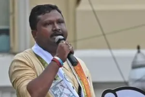 TMC में बढ़ी सियासी हलचल! राज्यसभा सांसद प्रकाश चिक बड़ाईक के इस्तीफे से ममता बनर्जी को बड़ा झटका