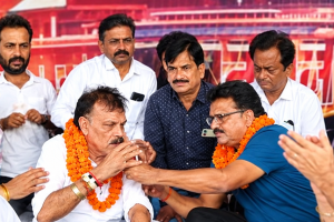 जूस पिलाकर विधायक ने तुड़वाया आमरण अनशन, एक सप्ताह से चल रहा था आंदोलन, विधायक बोले- मांग जायज, संघर्ष आगे भी रहेगा जारी