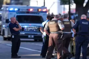 Minneapolis Shooting: अपार्टमेंट में गूंजी गोलियों की तड़तड़ाहट, 2 की मौत; 3 पुलिसकर्मी घायल, संदिग्ध भी ढेर