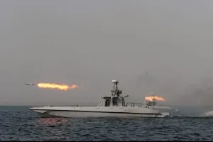 Hormuz Strait Attack: होर्मुज में कुवैती ऑयल टैंकर पर प्रोजेक्टाइल स्ट्राइक, 5 भारतीय सुरक्षित; ओमानी अधिकारियों ने कराया रेस्क्यू