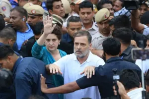CEC Protest: दिल्ली में फिर गरमाया सियासी माहौल, खड़गे के लंच के बाद Jantar Mantar कूच; राहुल गांधी का अगला प्लान क्या?