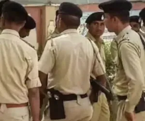 पश्चिम बंगाल के भवानीपुर जिले में साधु-संतों से कथित मारपीट पर घमासान, Suvendu Adhikari का TMC पर सीधा हमला, दोनों पक्ष आमने-सामने