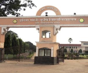 IGKV Paper Leak: पेपर लीक के बाद कल से दोबारा परीक्षा, अब ई-मेल से आएंगे प्रश्नपत्र; पासवर्ड के बिना नहीं खुलेगा पेपर