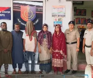 Bengal News: त्रिपुरा के रास्ते भारत में दाखिल, फिर हैदराबाद जाने की तैयारी! NJP स्टेशन पर 5 बांग्लादेशी नागरिक गिरफ्तार